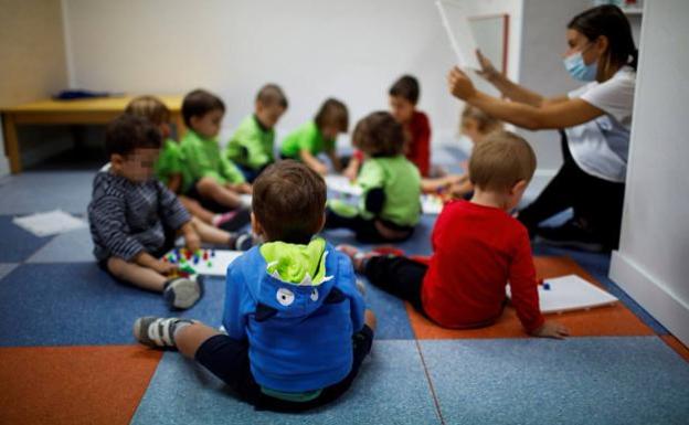 Declaración de la Renta: así es la deducción que pueden aplicar las madres trabajadoras por gastos de guardería