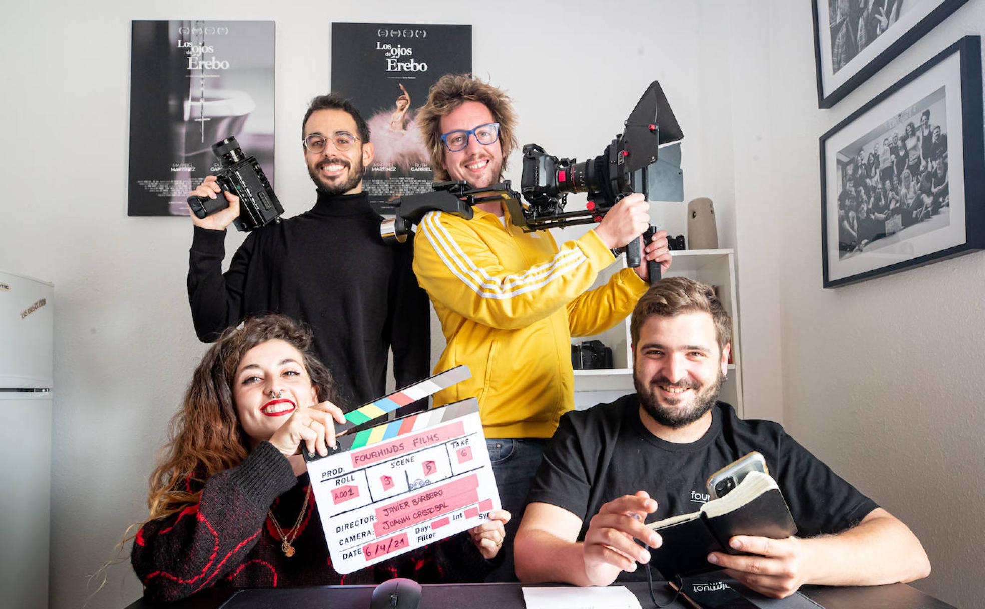 Javier Barbero, Juanmi Cristóbal, Susana Sánchez y Sergio Llastarry, en la oficina de Fourminds. 