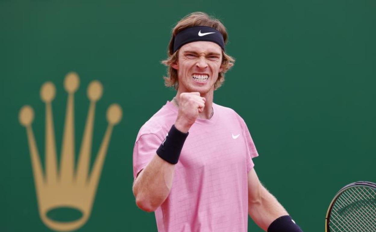 Rublev celebrando un punto durante su partido contra Ruud