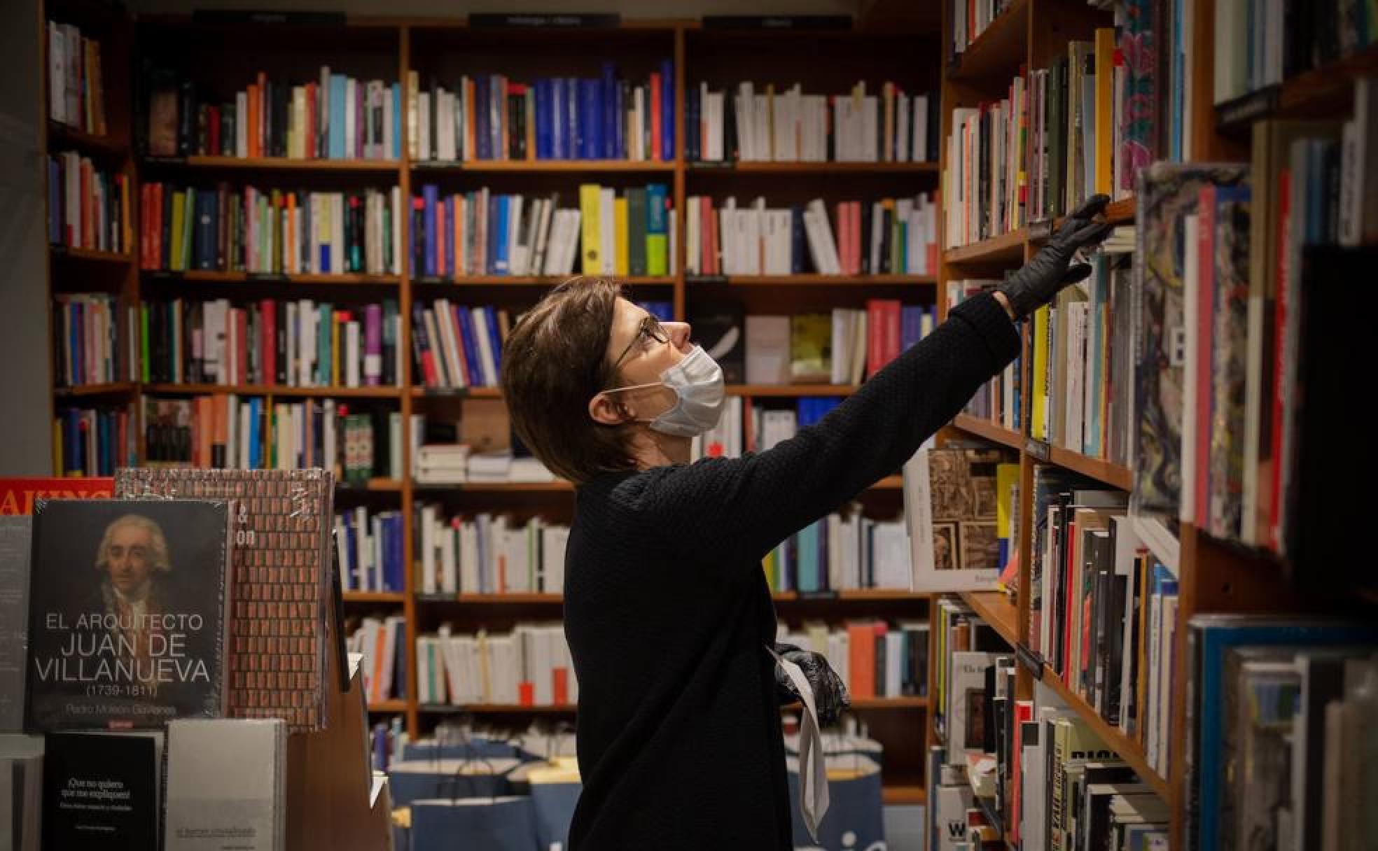 Cultura en Almería | Feria del libro | Ni los libros se libran