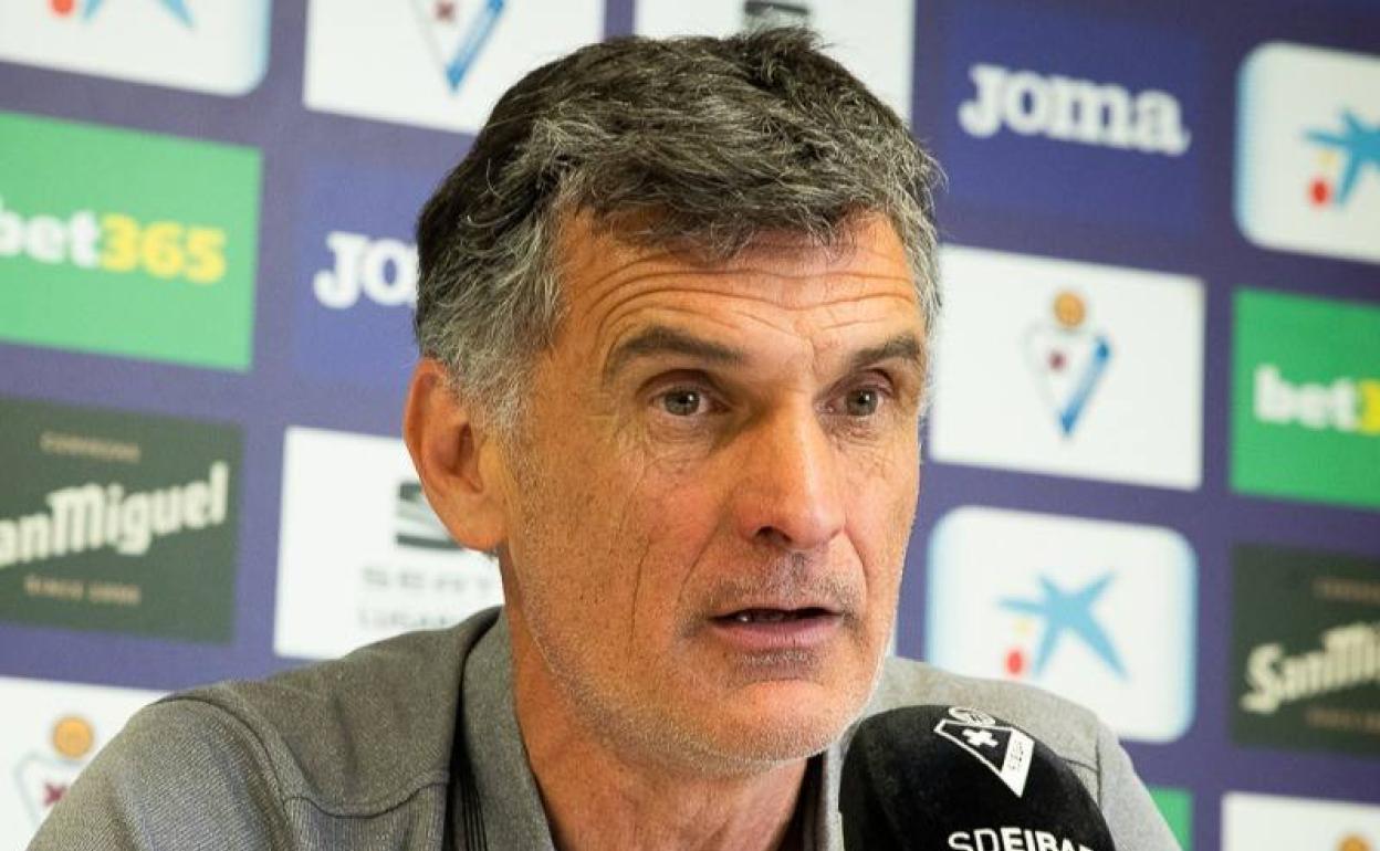 Mendilibar durante su rueda de prensa. 