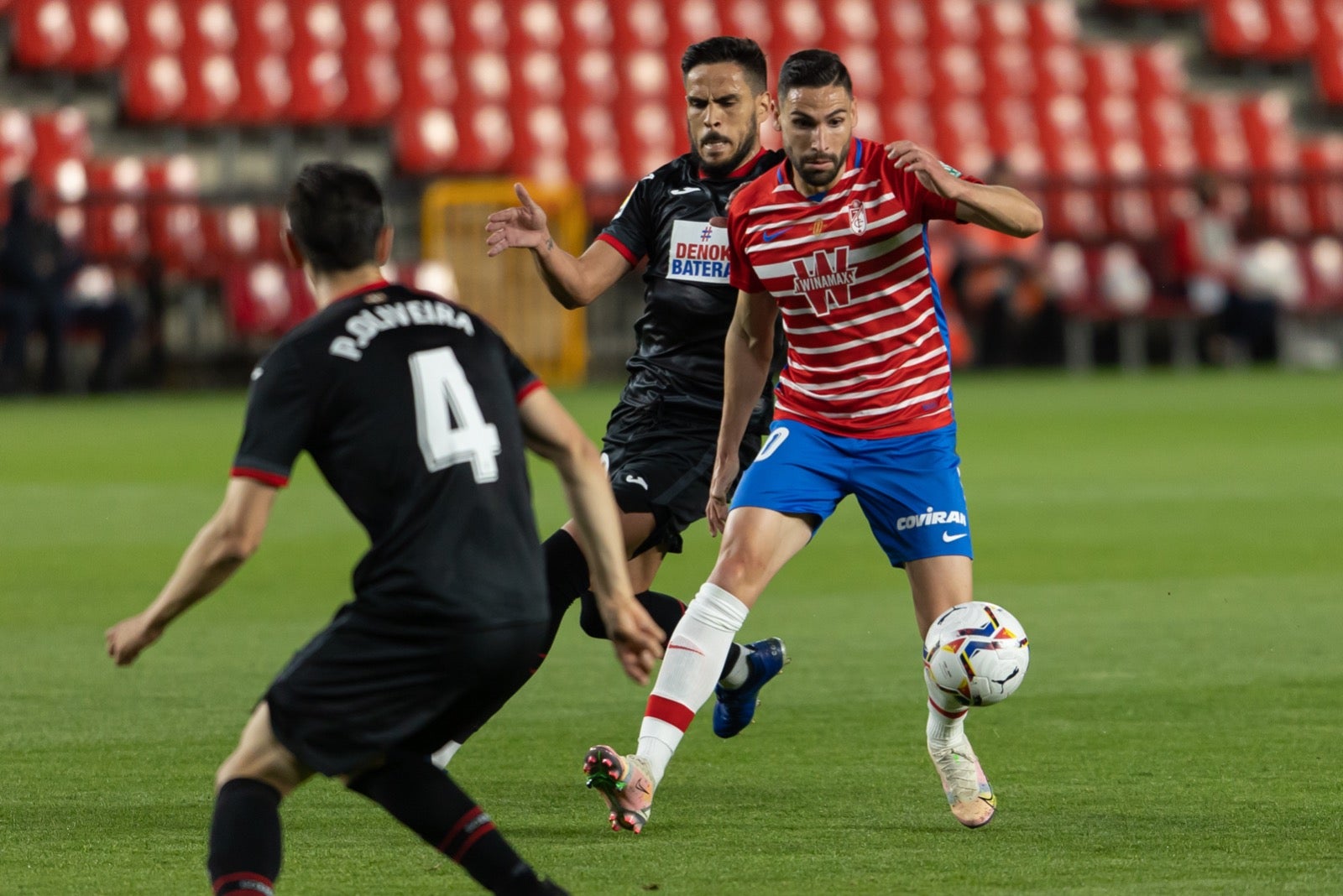 Fotos: Las mejores imágenes del Granada-Éibar
