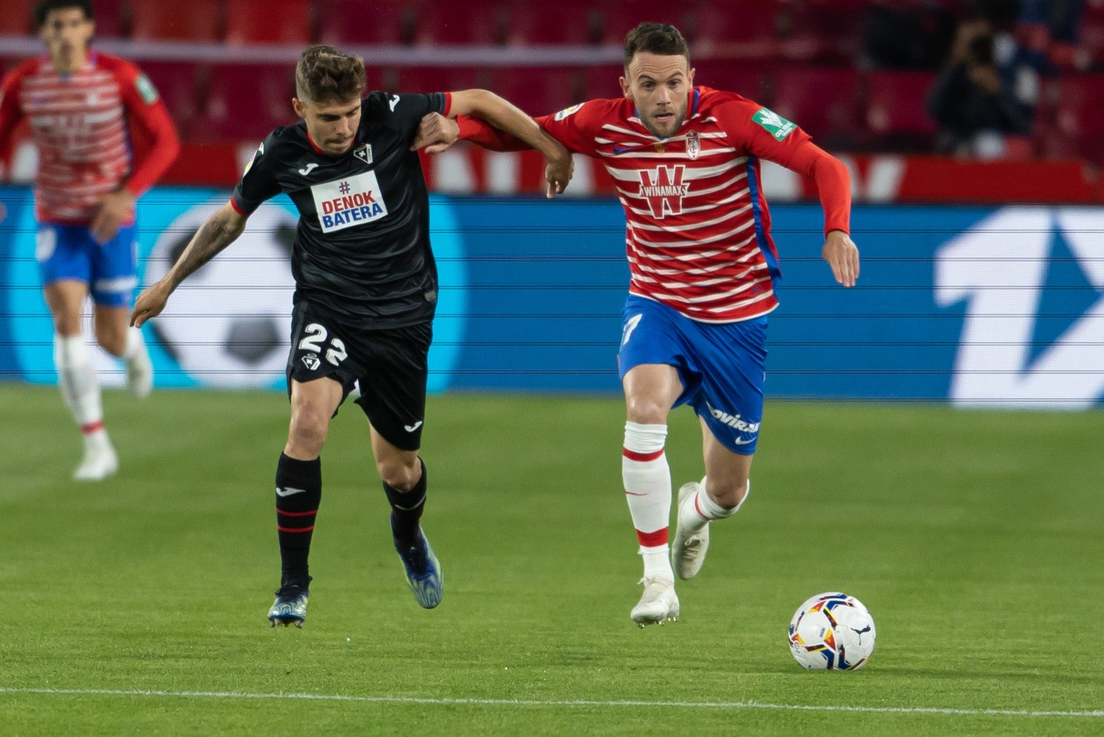 Fotos: Las mejores imágenes del Granada-Éibar