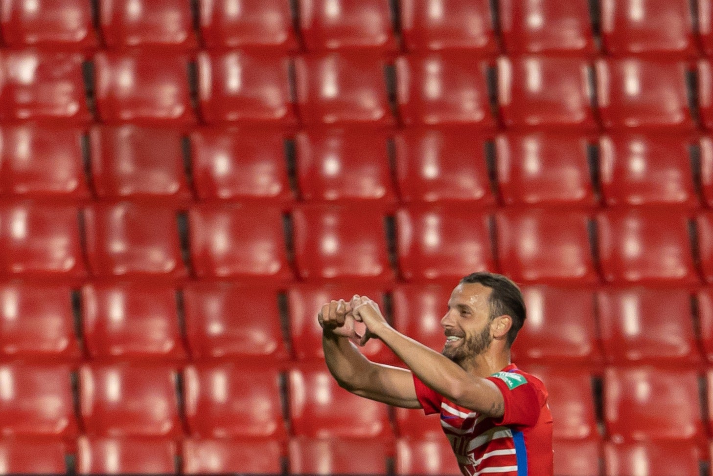 Fotos: Las mejores imágenes del Granada-Éibar