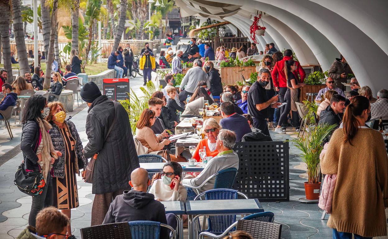 Final del estado de alarma | El experto que asesoró a Obama avisa: «Es un error no continuar con el estado de alarma a partir del día 9 de mayo»