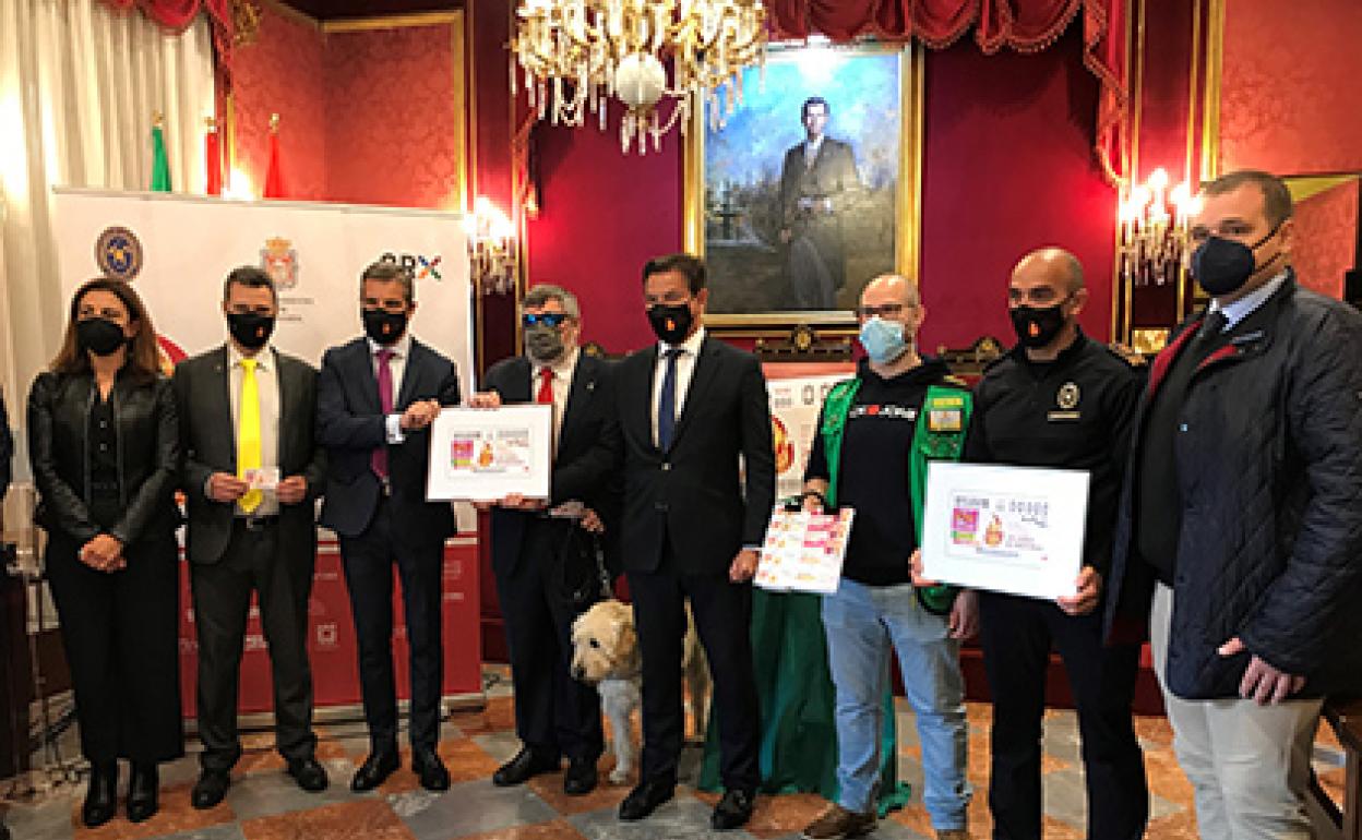 Sorteos | El cupón de la ONCE homenajea a los Bomberos de Granada en su 200 aniversario