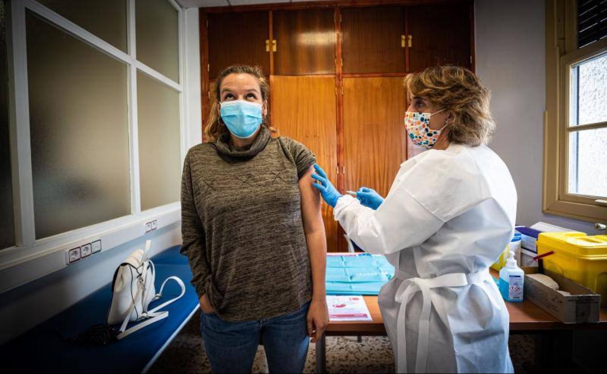 Granada tiene casi al 10% de su población inmunizada gracias a las vacunas covid