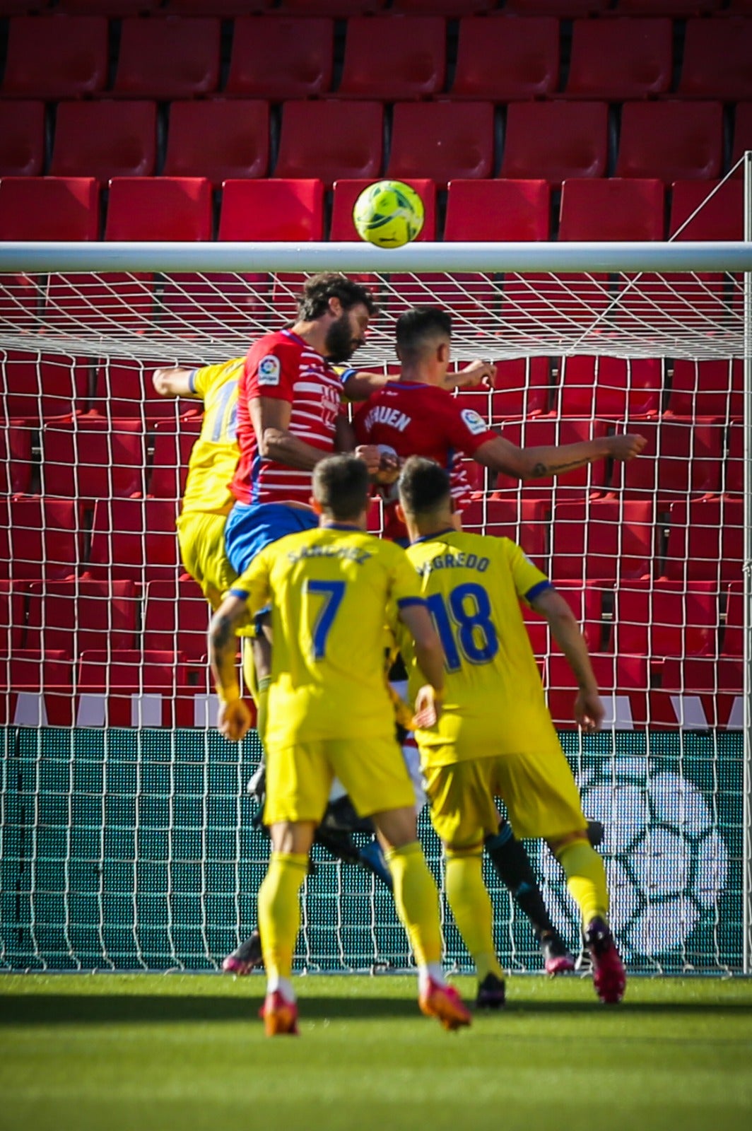 Fotos: Las mejores imágenes del Granada-Cádiz