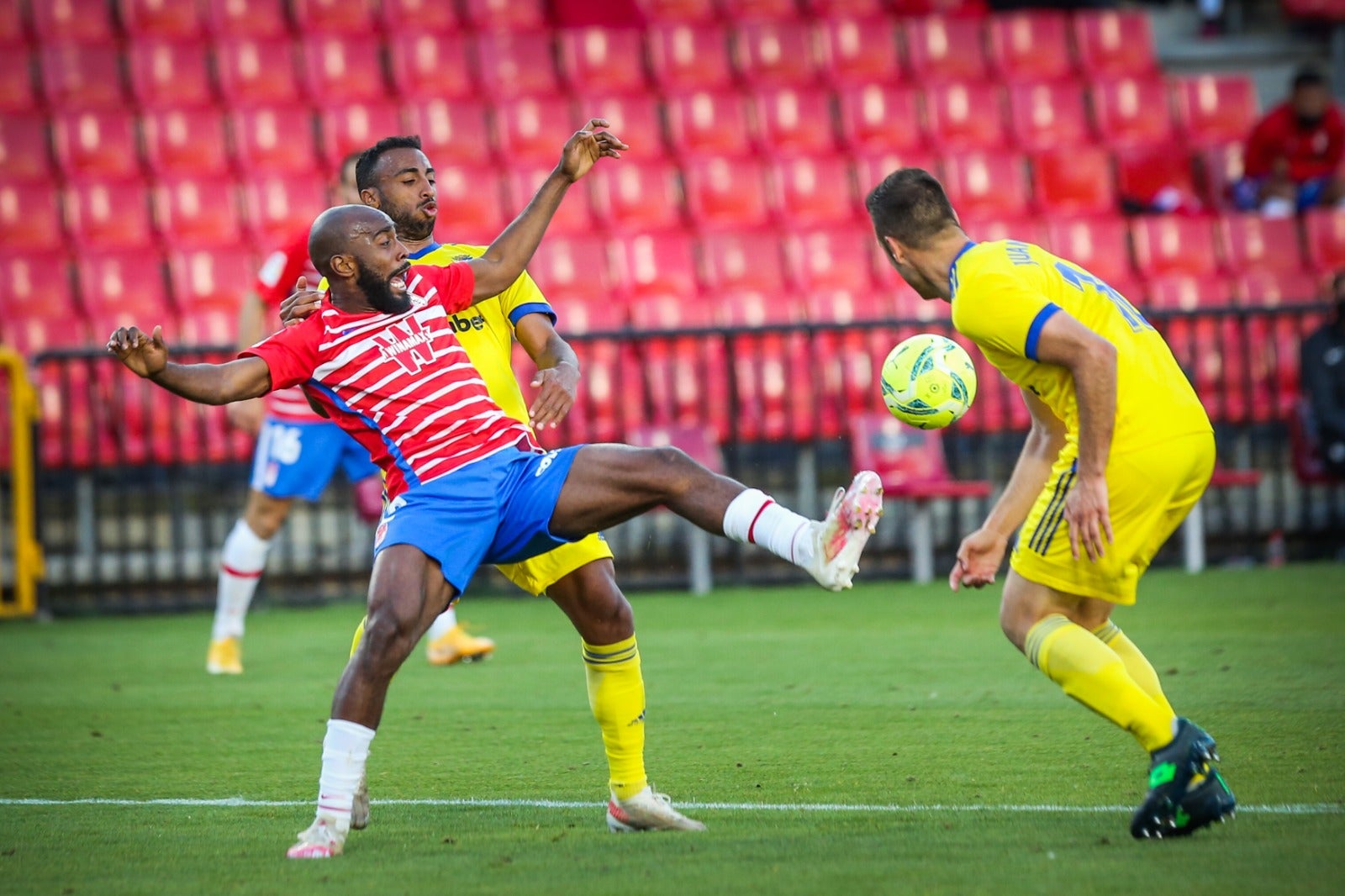 Fotos: Las mejores imágenes del Granada-Cádiz