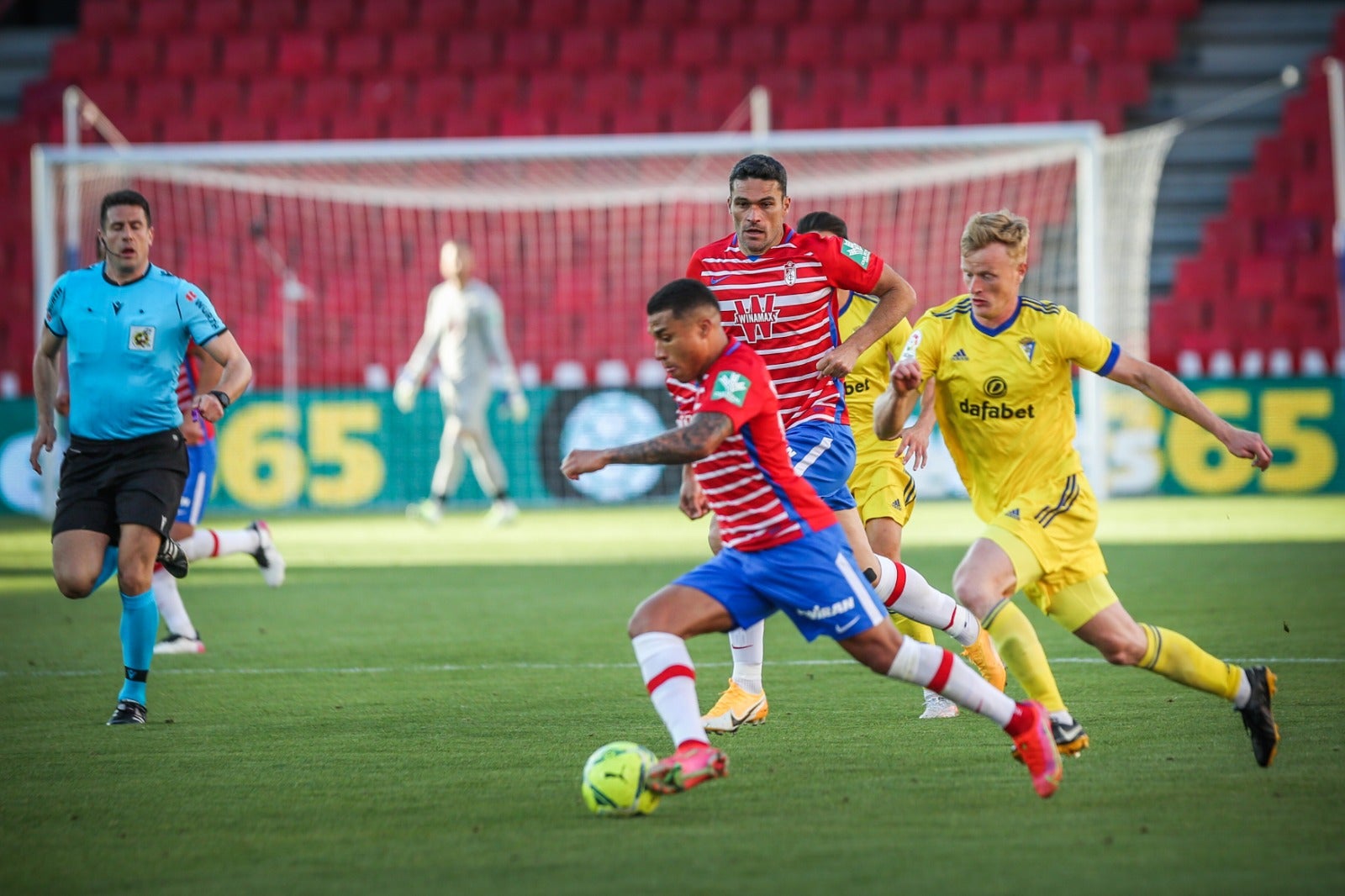 Fotos: Las mejores imágenes del Granada-Cádiz