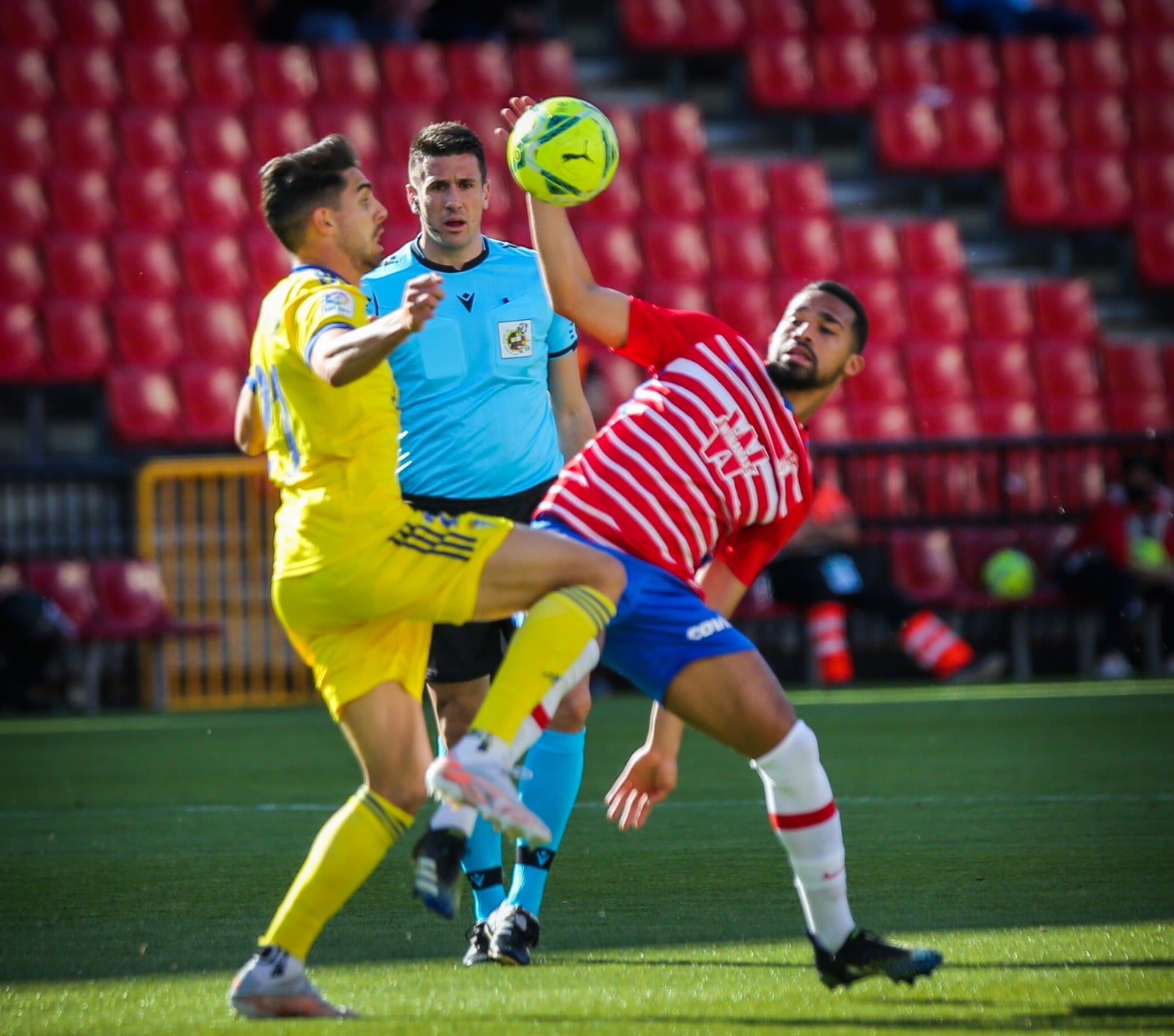 Fotos: Las mejores imágenes del Granada-Cádiz