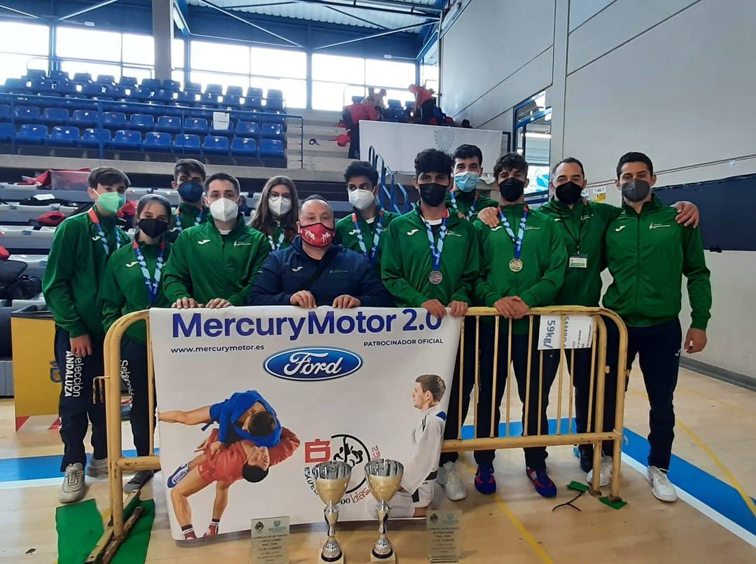 Miembros del Club Judo Blas González. 