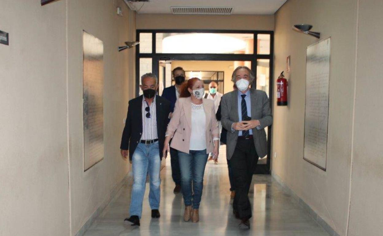 Salobreña pide refuerzos para el centro de salud en un verano «complicado»