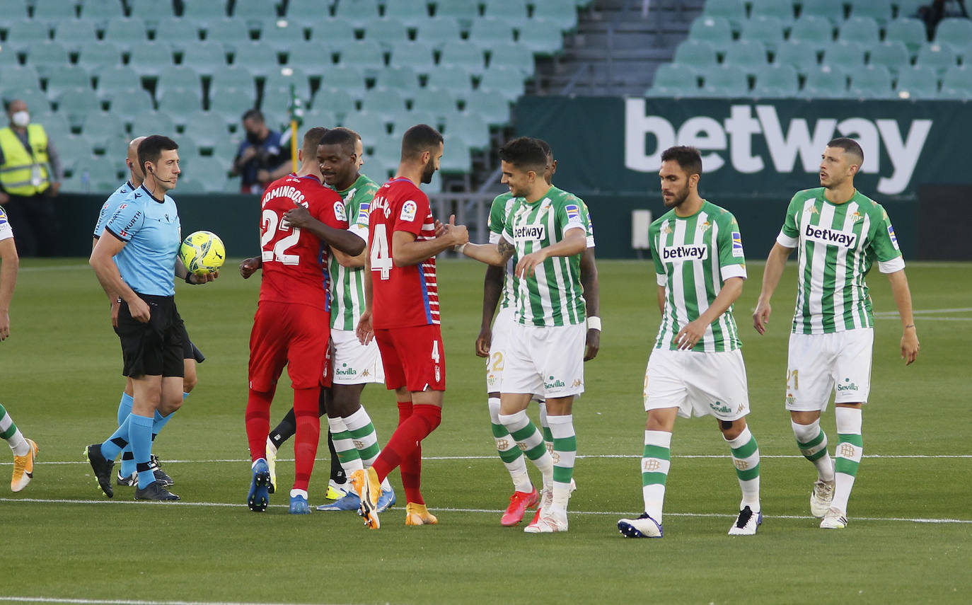 Fotos: Las mejores imágenes del Betis-Granada en el Benito Villamarín