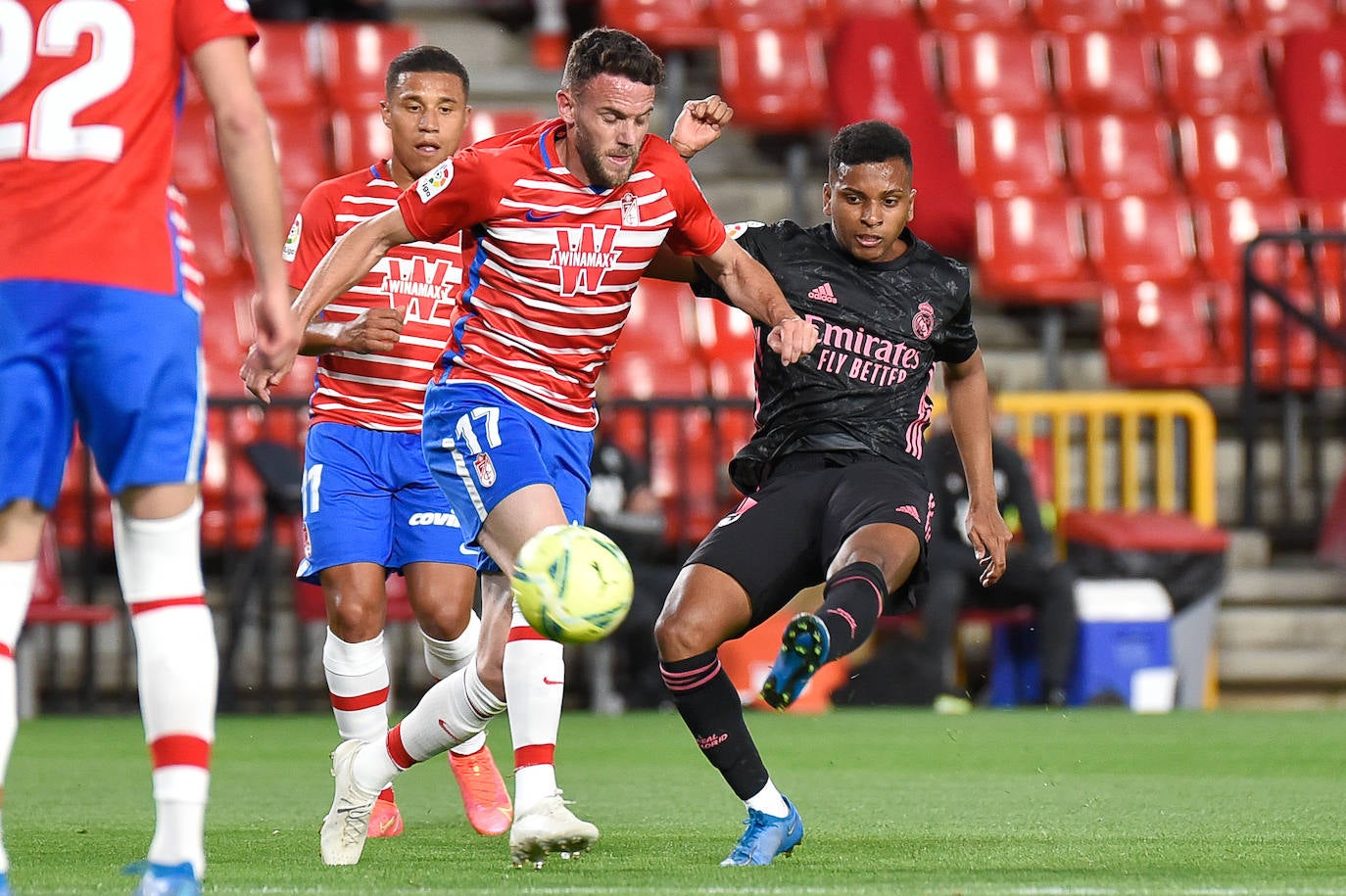 Fotos: Las mejores imágenes del Granada-Real Madrid