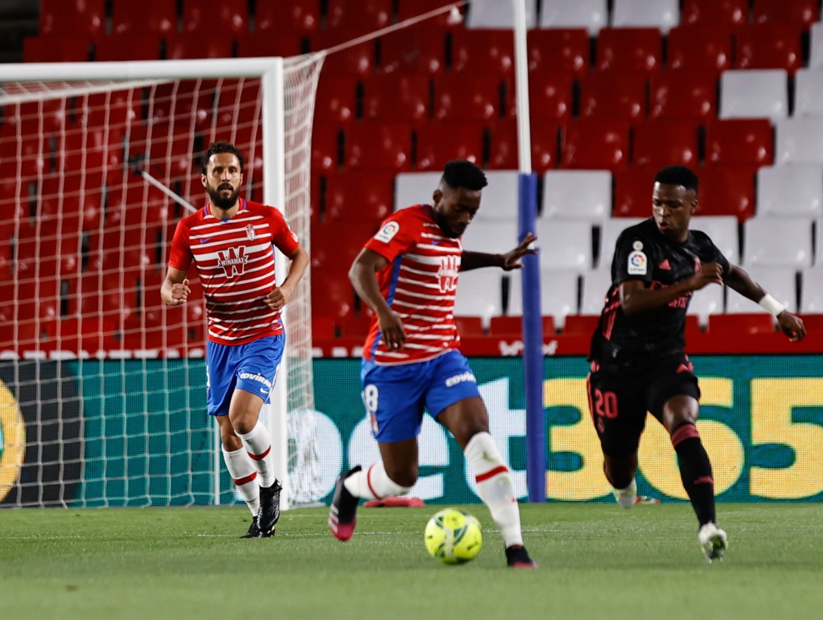 Fotos: Las mejores imágenes del Granada-Real Madrid