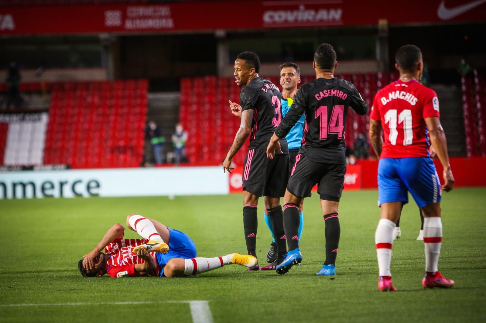 Fotos: Las mejores imágenes del Granada-Real Madrid