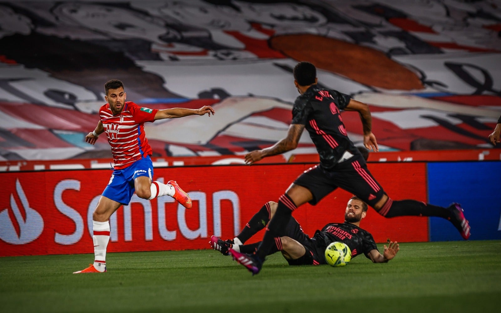 Fotos: Las mejores imágenes del Granada-Real Madrid