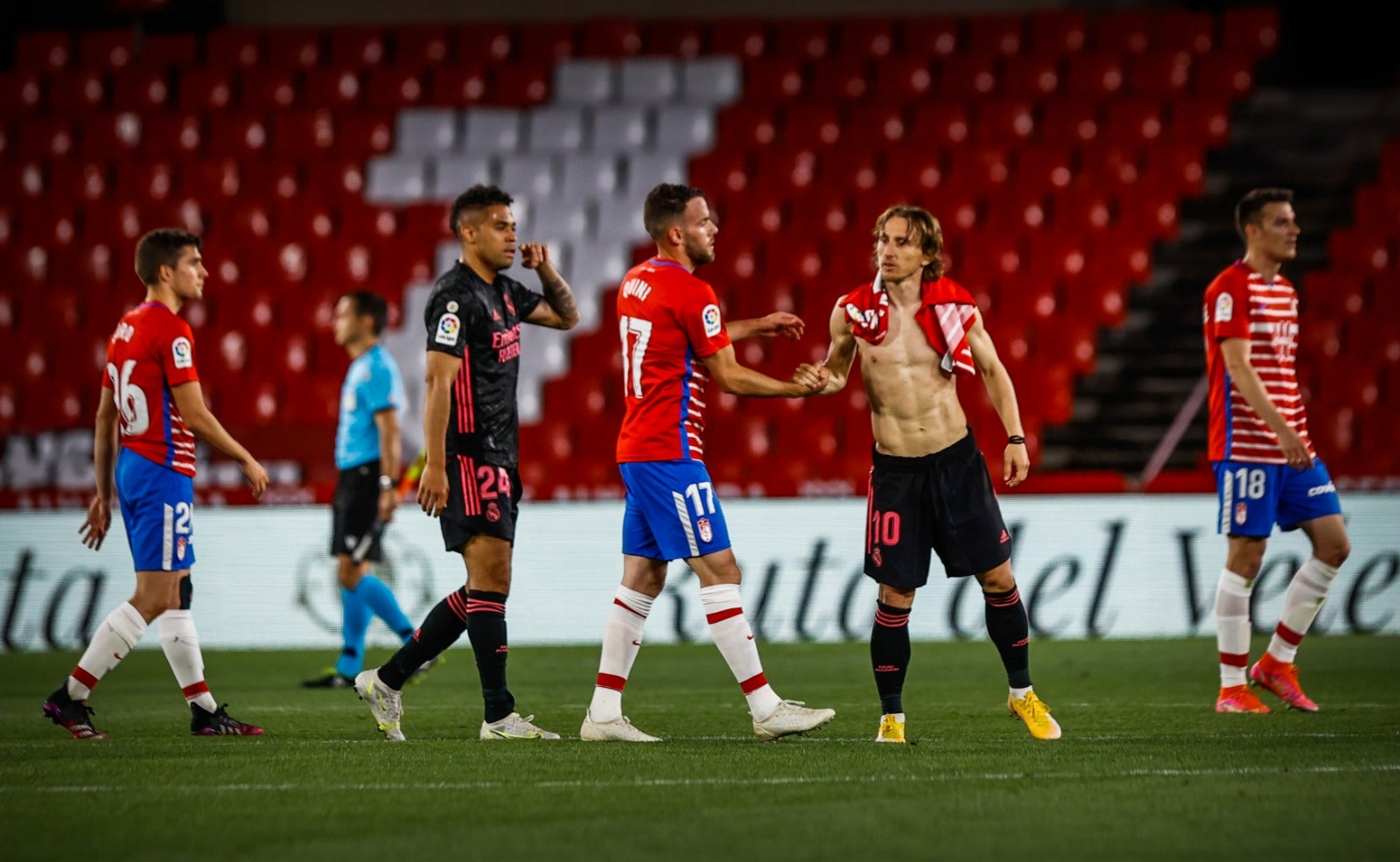 Fotos: Las mejores imágenes del Granada-Real Madrid