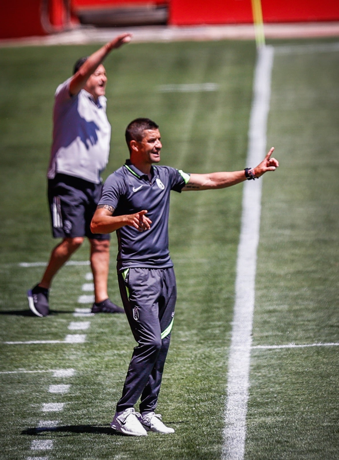 El solitario tanto del mediapunta granadino y las paradas de Joao Costa dejan al filial rojiblanco a un punto de la salvación