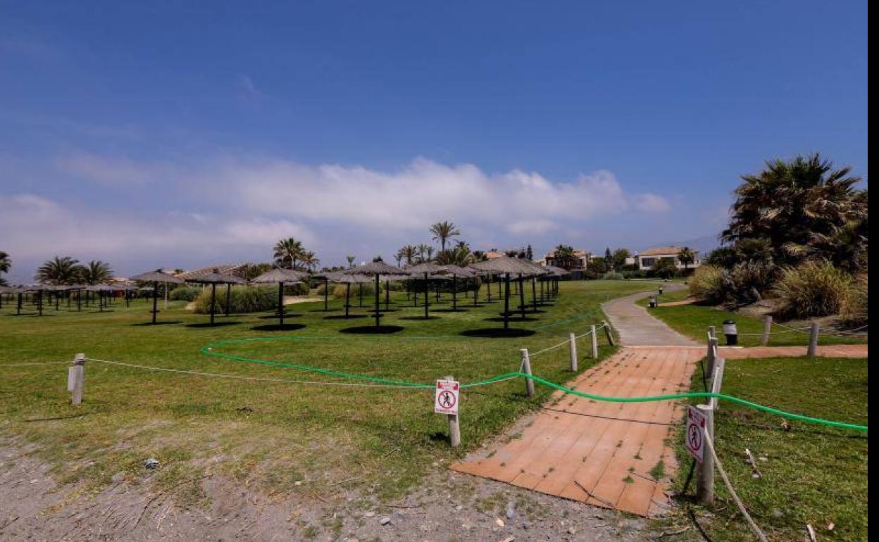 El hotel de Playa Granada adelanta la temporada y reabre con casi un 80% de camas reservadas