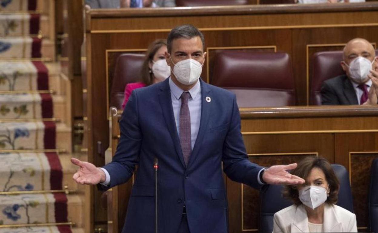 Coronavirus | La indignación de un científico por el mal uso de las mascarillas por los políticos: «Es muy lamentable»