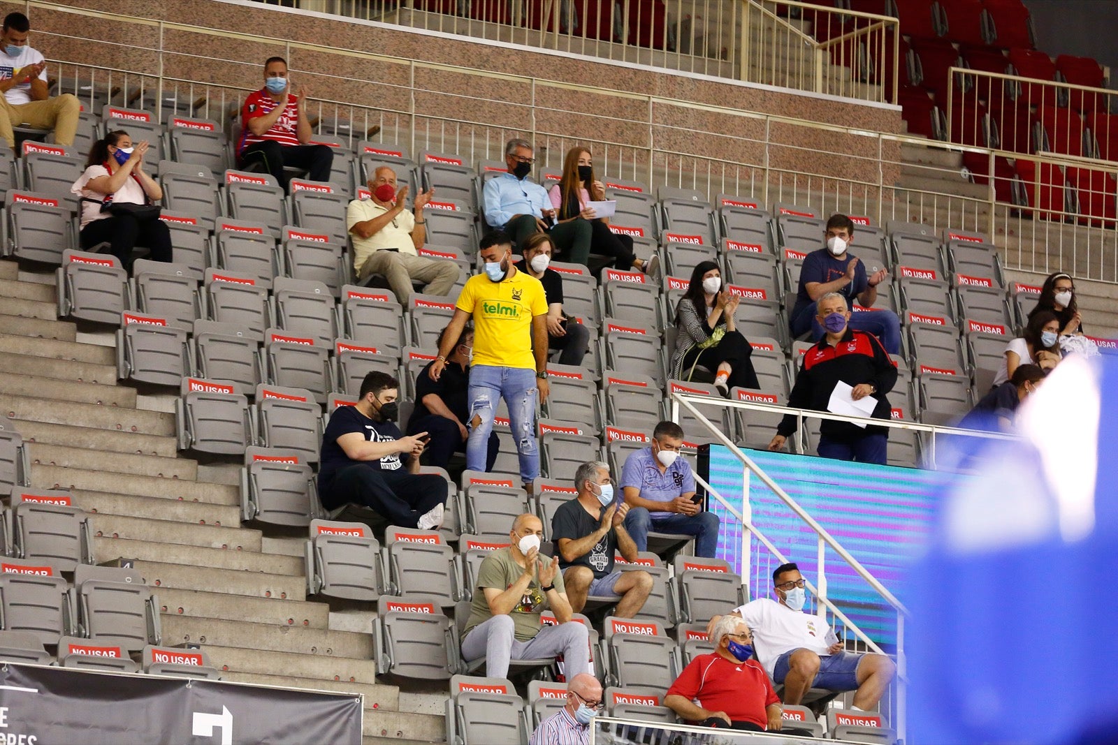 Fotos: Búscate en la grada del Palacio de los Deportes