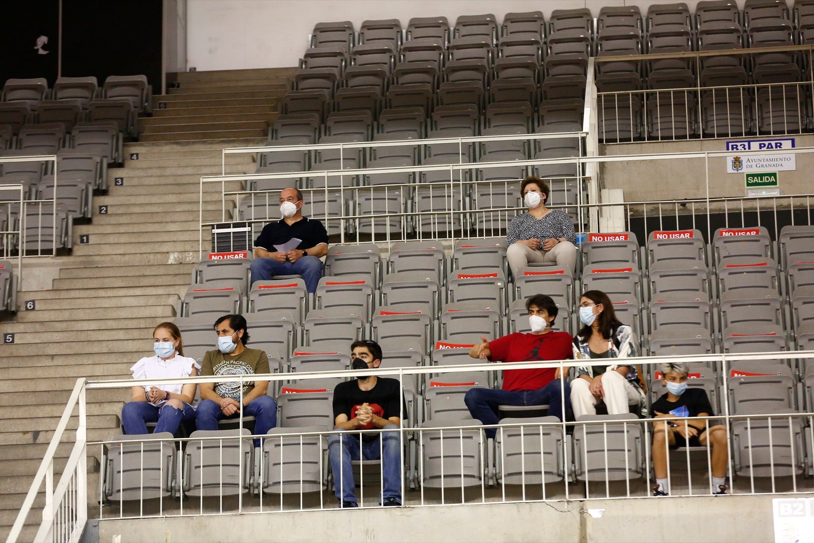 Fotos: Búscate en la grada del Palacio de los Deportes