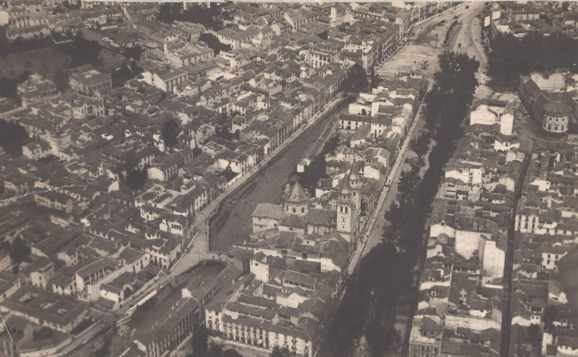 El río Darro en su tramo final en la confluencia con el Genil. Principios del siglo XX.