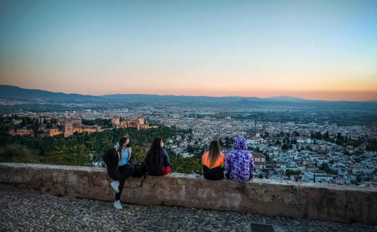 La capital ha registrado una incidencia acumulada de 291,9 contagios por cada 100.000 habitantes este lunes. 