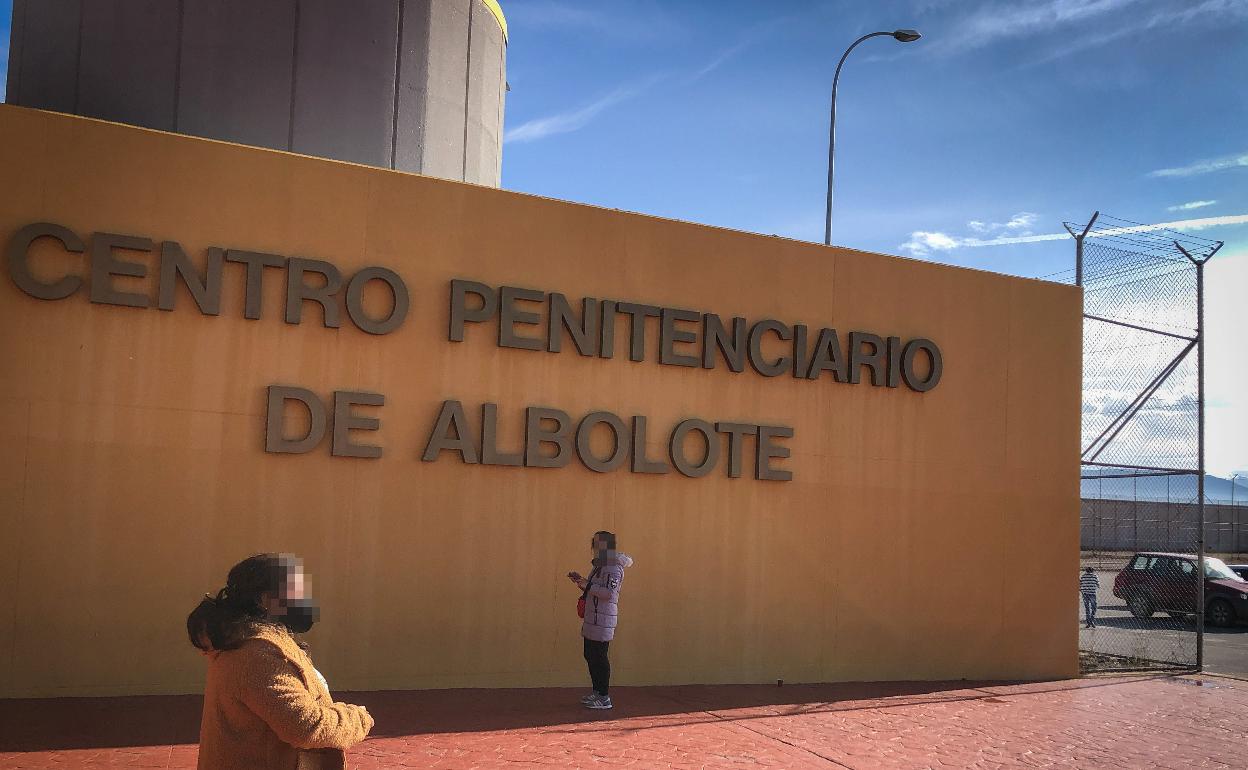 Tres de los cuatro detenidos están en la prisión de Albolote desde el domingo