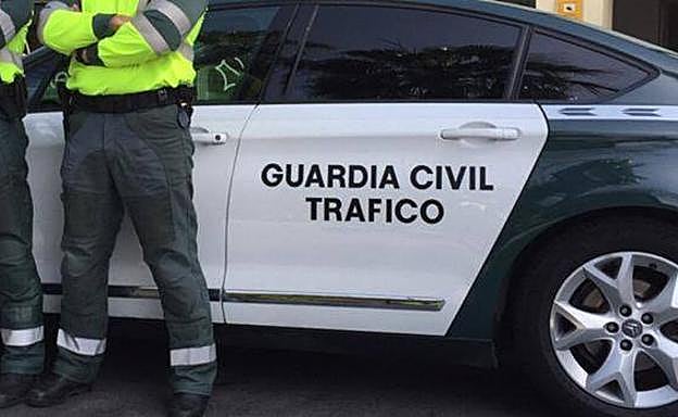 La Guardia Civil ha intervenido en el accidente. 