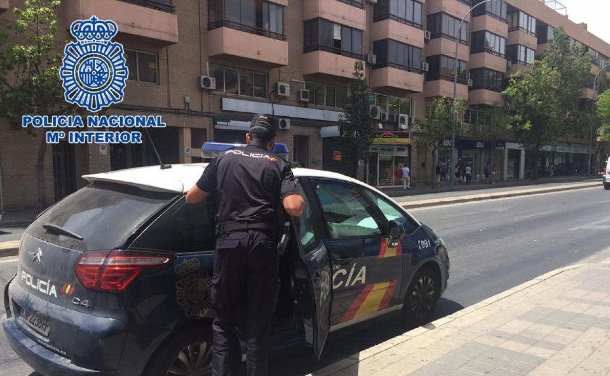 Detenidas dos mujeres acusadas de destrozar un apartamento turístico de Granada