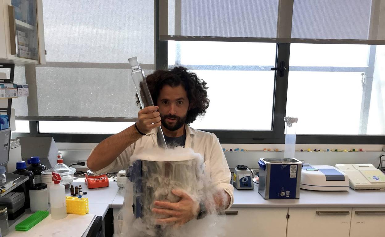 Carlos Peris Torres.