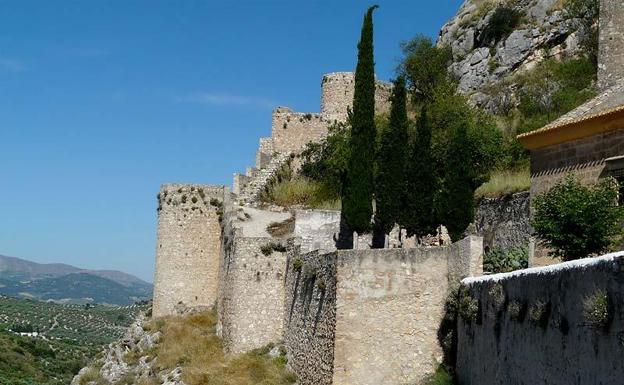 Imagen principal - Senderismo en Granada | La ruta histórica del Gollizno