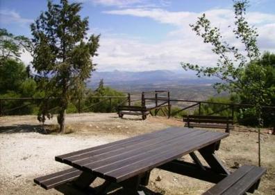 Imagen secundaria 1 - Senderismo en Granada | La ruta histórica del Gollizno