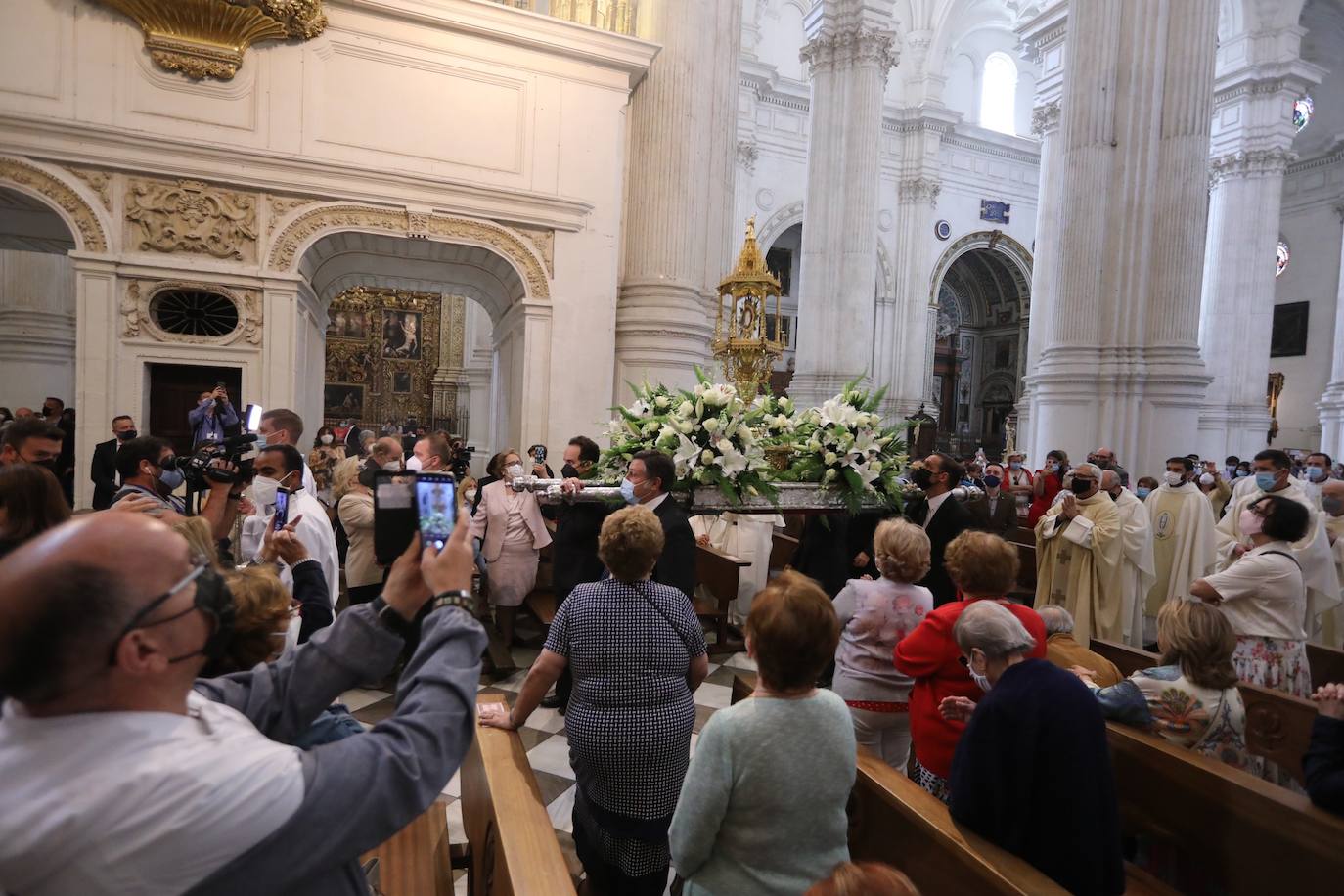 Granada celebra este Jueves de Corpus de manera singular.