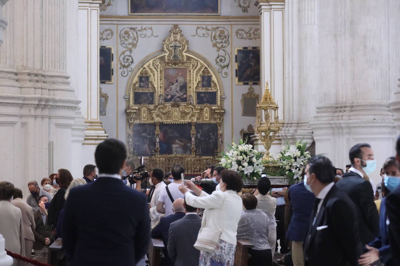 Granada celebra este Jueves de Corpus de manera singular.