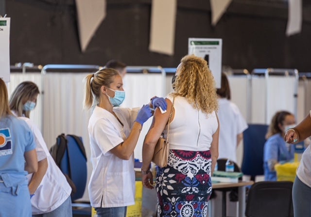Los citados en la Feria de Muestras de Armillas han tenido que esperar durante varias horas