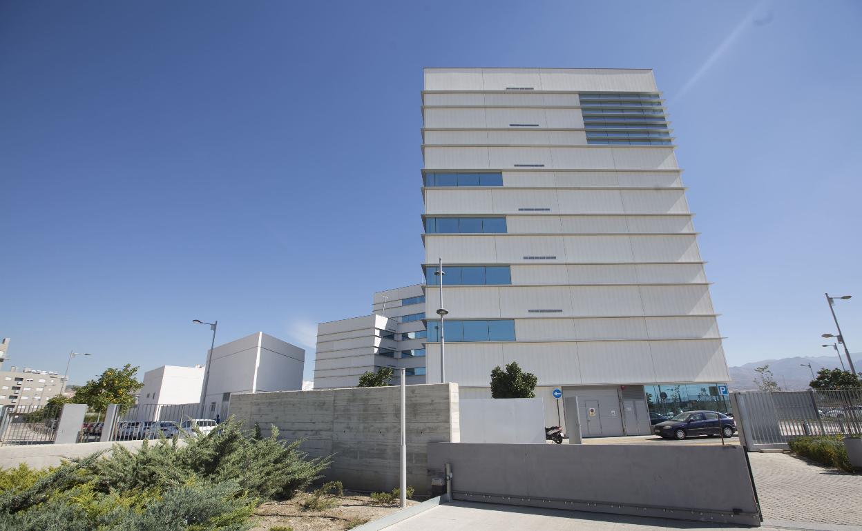 El edificio para cuya construcción se concedió la subvención objeto de este proceso. 