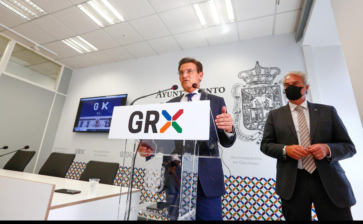 Salvador no dimite y pide al PP «que recapacite»