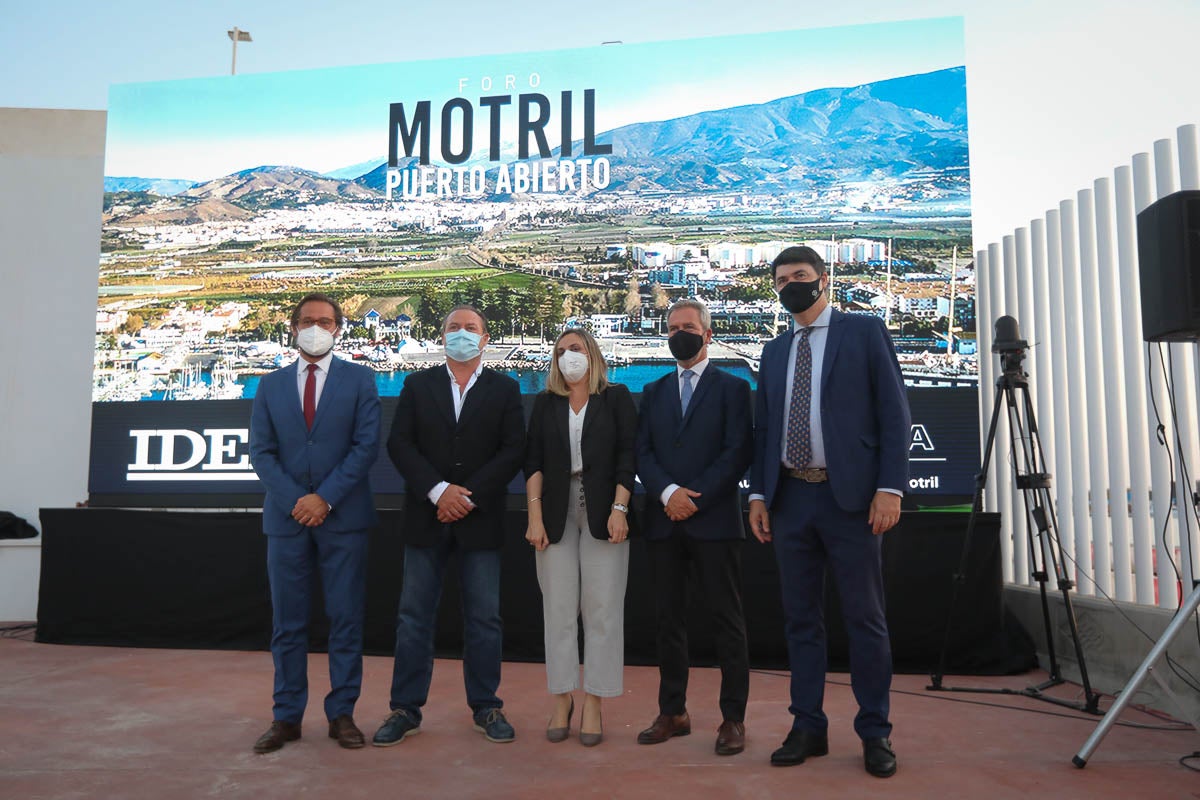 Fotos: Foro sobre las próximas actuaciones en el Puerto de Motril