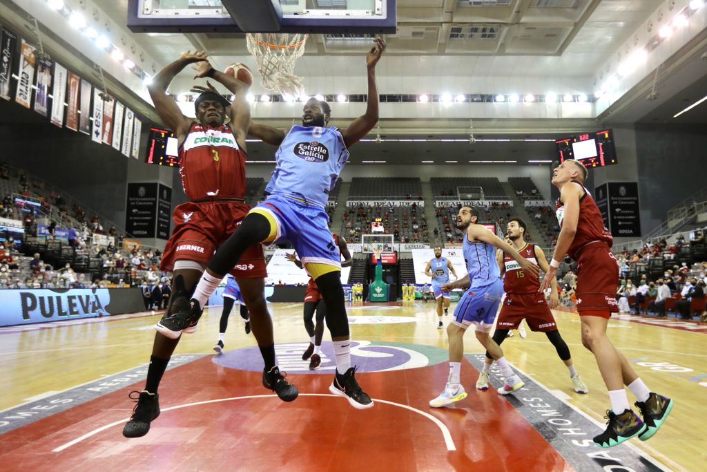 Fotos: Las mejores imágenes del Covirán-Breogán