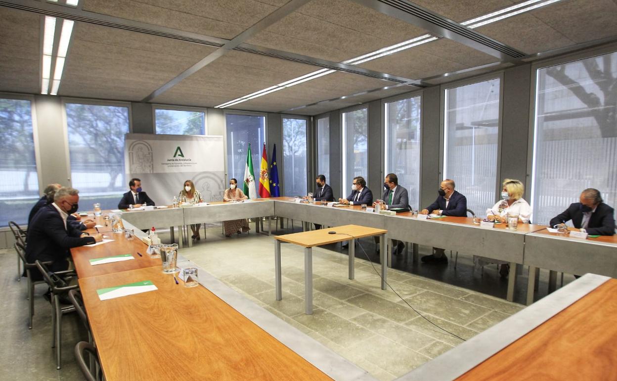 Reunión de la Junta con colectivos jienenses. 