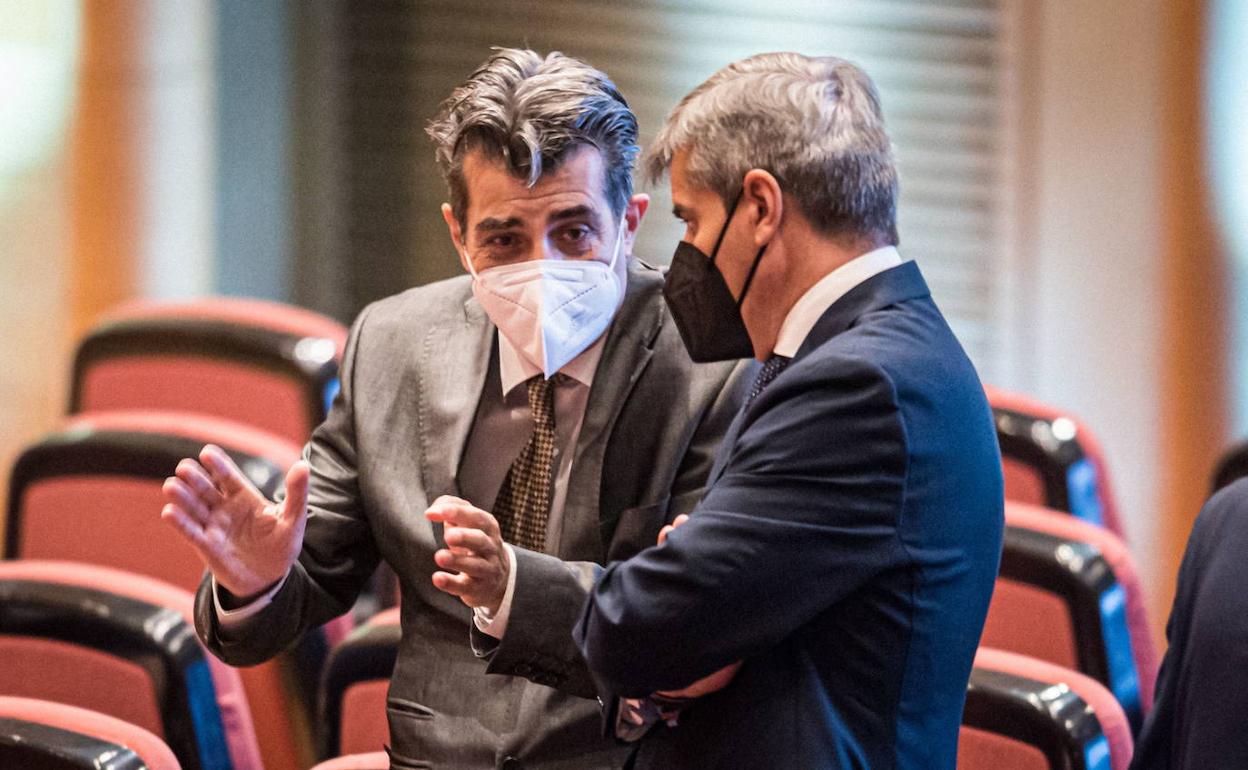 Antonio Cambril y César DíaZ,. 