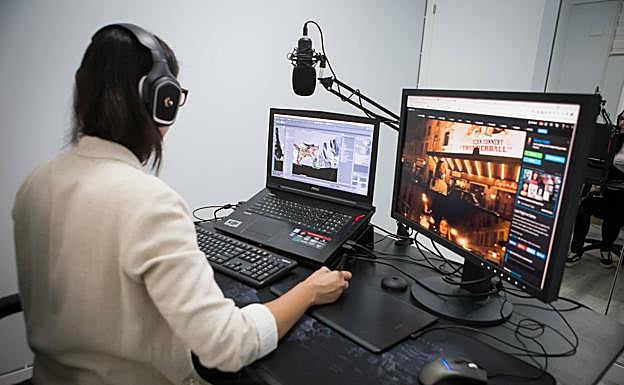 Imagen principal - En pleno proceso creativo. 