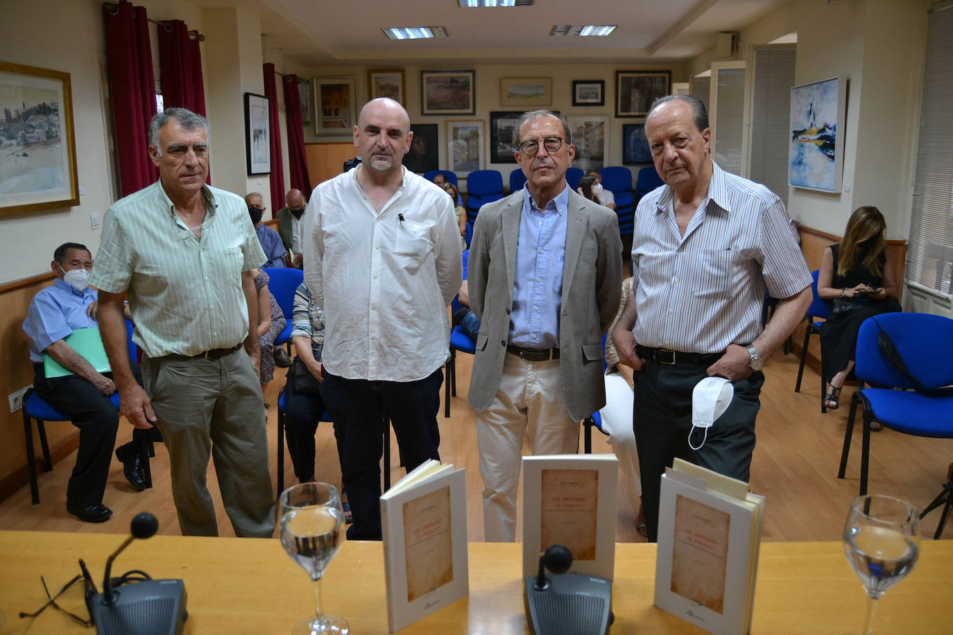 José A. Rodríguez, Francisco Acuyo, Juan Paredes y Antonio Sánchez Trigueros, ayer en el acto. 