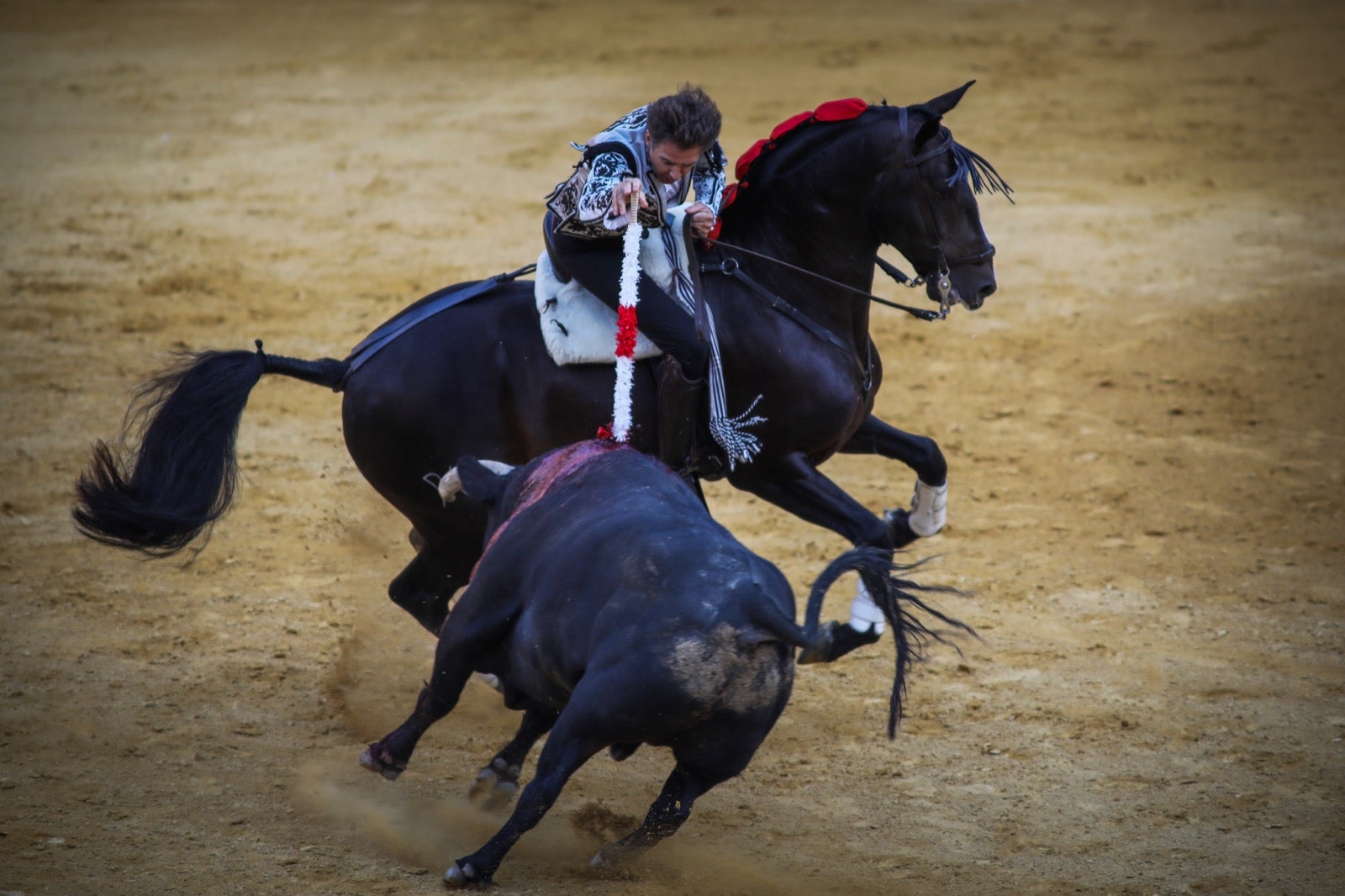 Pablo y Guillermo Hermoso de Mendoza, Puerta Grande en el primer festejo de la feria