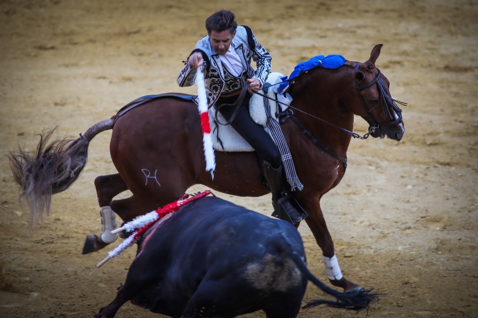 Pablo y Guillermo Hermoso de Mendoza, Puerta Grande en el primer festejo de la feria