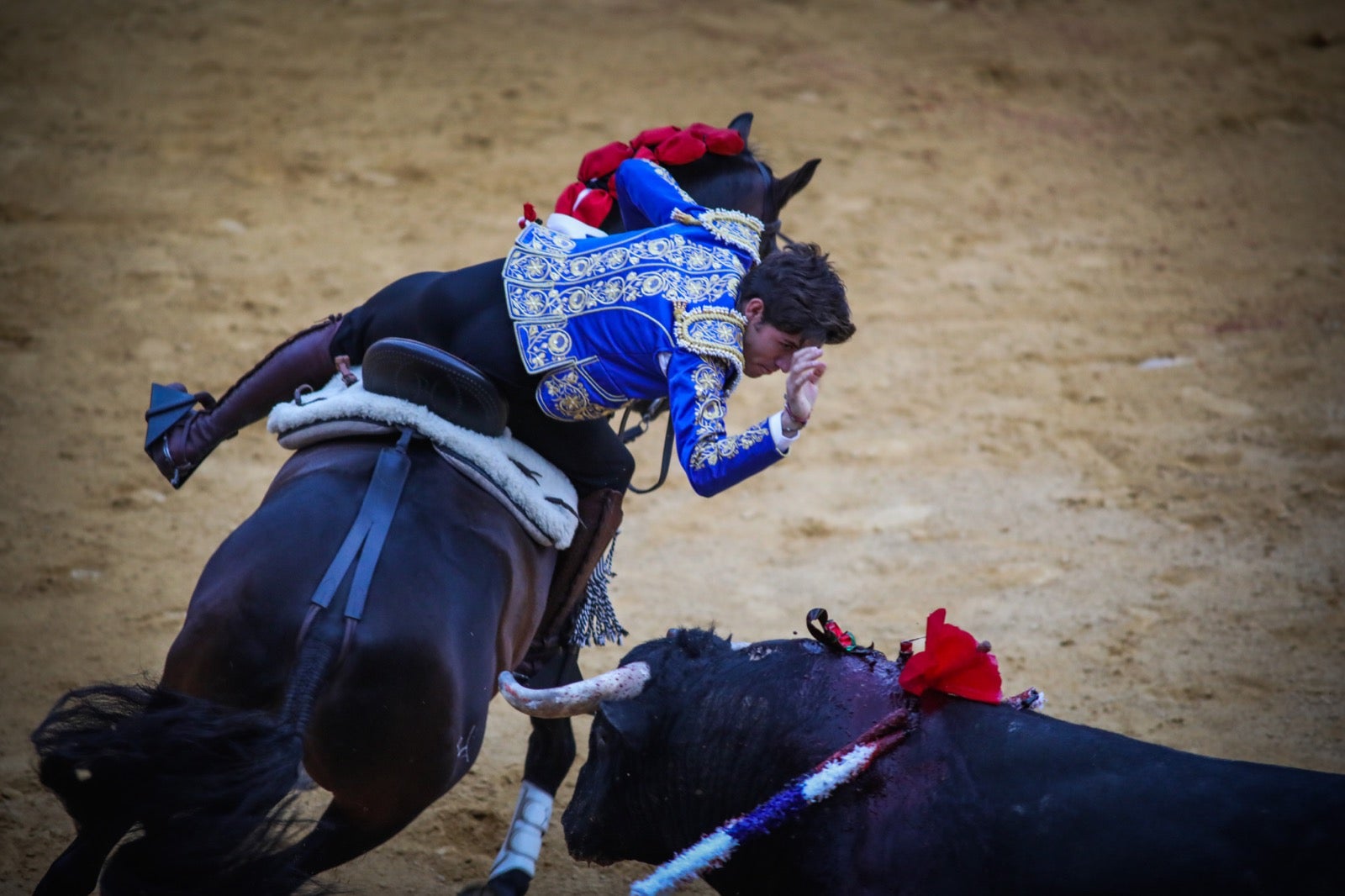 Pablo y Guillermo Hermoso de Mendoza, Puerta Grande en el primer festejo de la feria